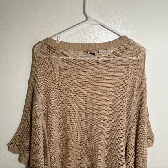 A.n.a Cover Up Sweater Beige Cinched Sides Batwing L/XL - Picture 7 of 9